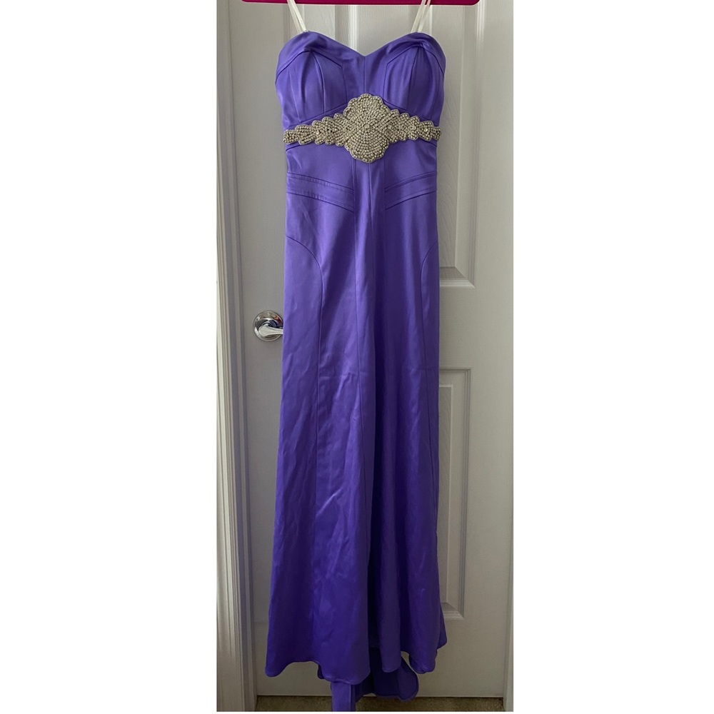 Gown dress